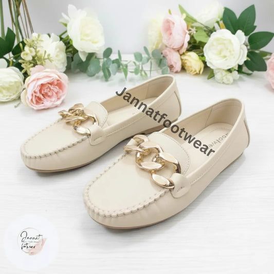 Loafers shoe